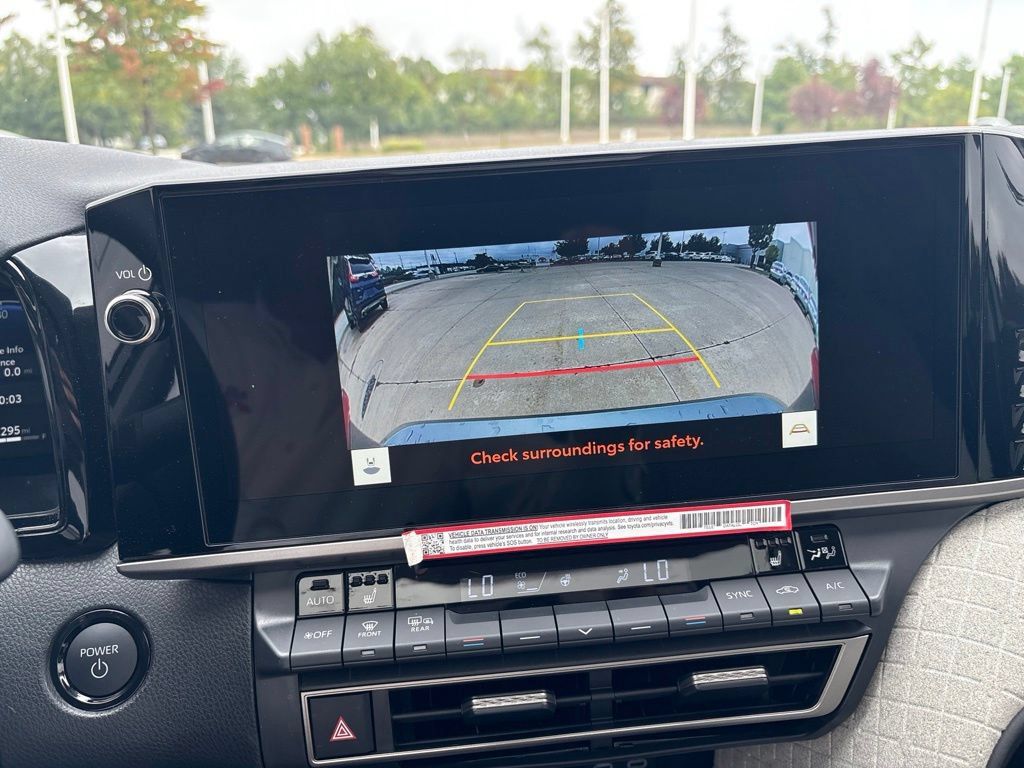 Used 2026 Toyota Camry XLE AWD/4WD image 27