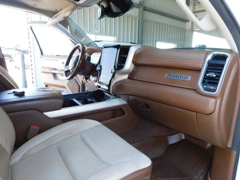 Used 2022 RAM 1500 Laramie w/ Laramie Southwest Edition image 15