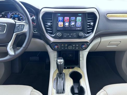Used 2018 GMC Acadia Denali w/ Technology Package AWD/4WD image 12