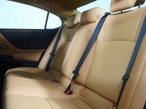 Used 2022 Lexus ES 350 w/ Premium Package FWD image 15