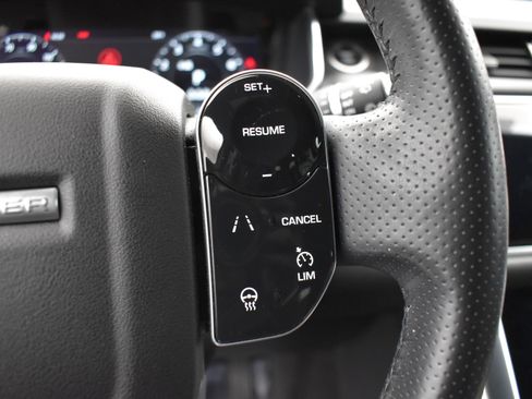 Used 2020 Land Rover Range Rover Sport HSE image 11
