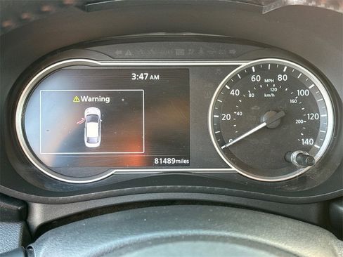 Used 2020 Nissan Versa SR image 13