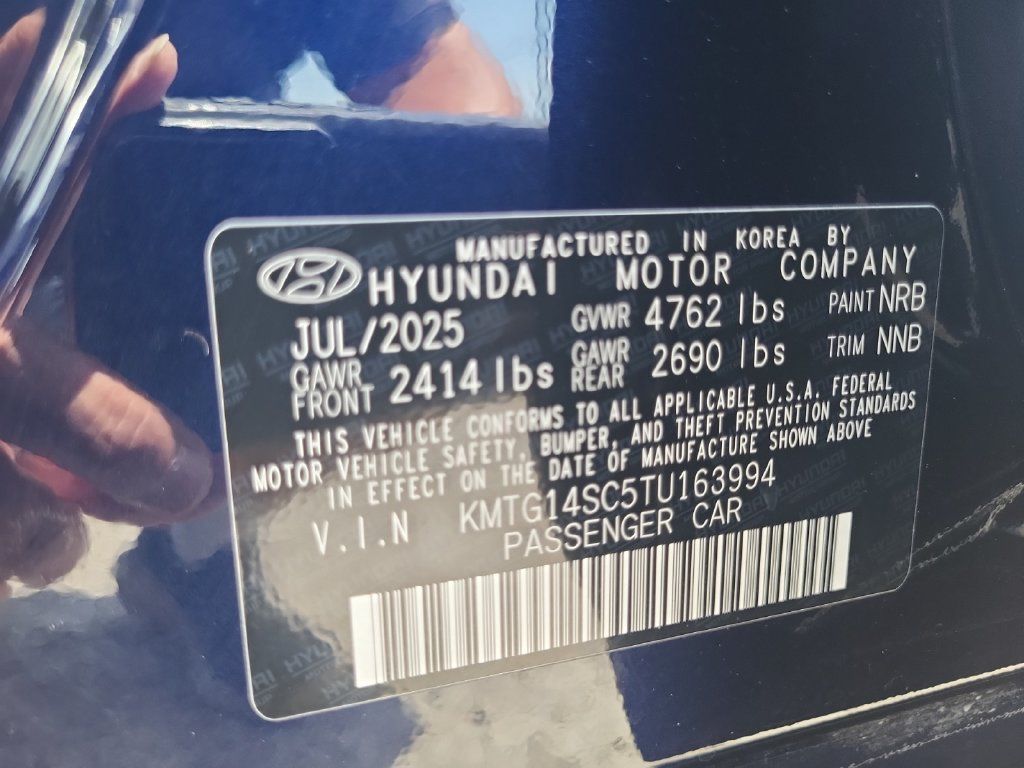 Used 2026 Genesis G70 2.5T RWD image 25