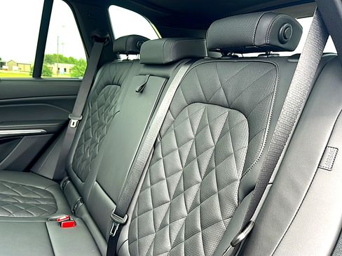 New 2026 BMW X5 sDrive40i w/ M Sport Package RWD image 17