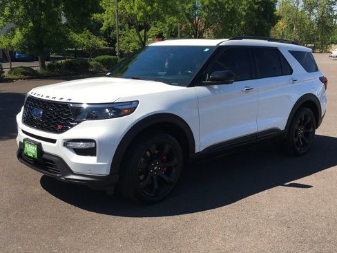 Used 2020 Ford Explorer ST w/ ST High-Performance Pack AWD/4WD image 11