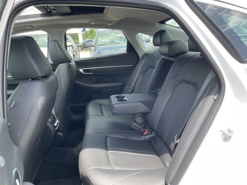 New 2025 Hyundai Sonata Limited image 28