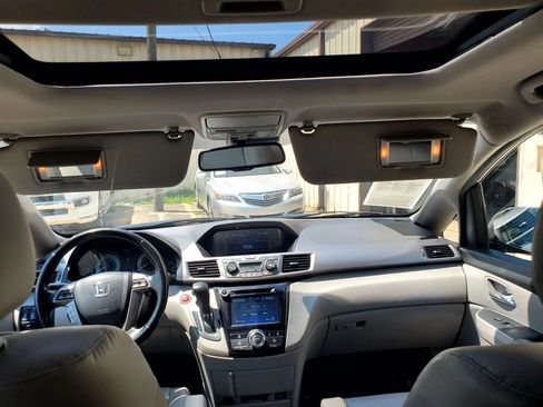 Used 2014 Honda Odyssey EX-L image 3