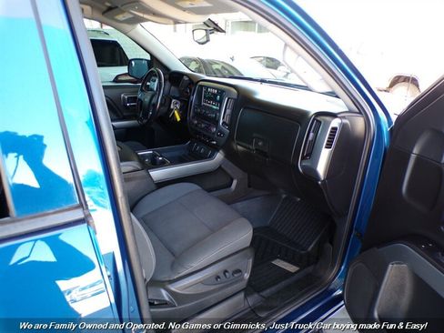 Used 2018 Chevrolet Silverado 1500 LT w/ All Star Edition RWD image 32