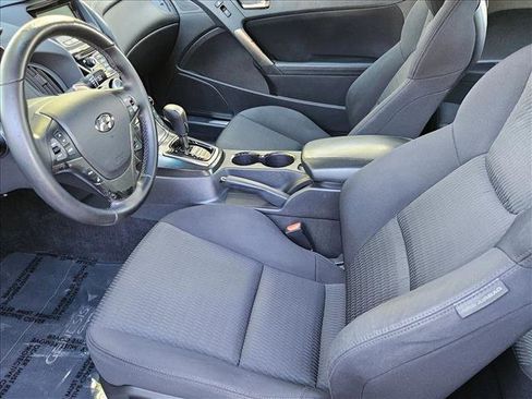 Used 2014 Hyundai Genesis 2.0T image 15