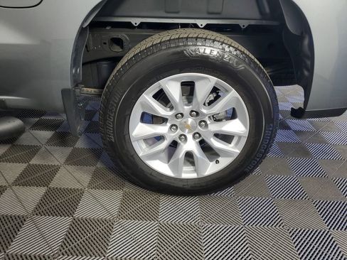 Used 2025 Chevrolet Silverado 1500 Custom image 29