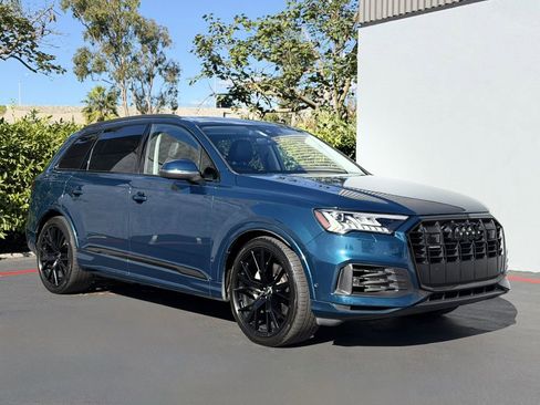 Used 2021 Audi Q7 3.0T Prestige w/ Prestige Package image 2
