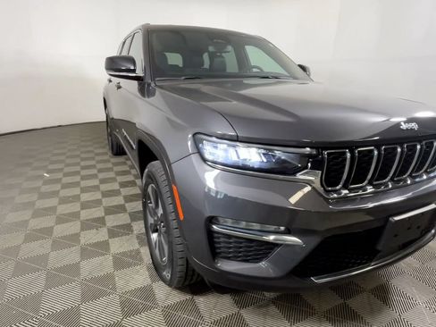 Used 2024 Jeep Grand Cherokee Limited 4xe w/ Trailer Tow Package AWD/4WD image 15