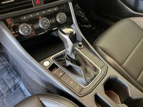 Used 2022 Volkswagen Jetta SE FWD image 25