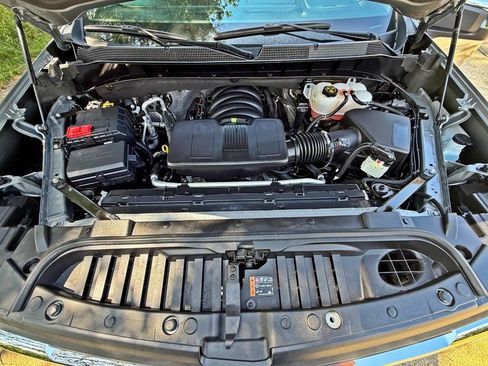Used 2023 Chevrolet Silverado 1500 LT w/ LPO, Dark Essentials Package AWD/4WD image 11