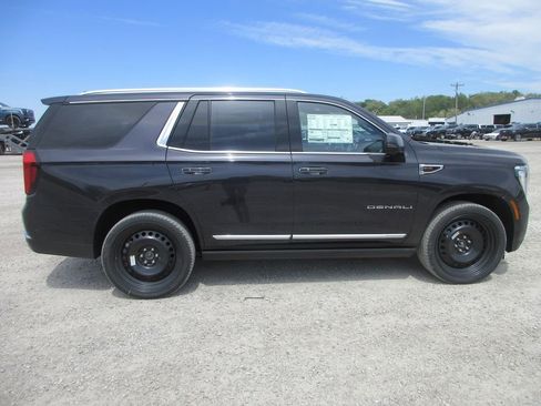 New 2026 GMC Yukon Denali image 3
