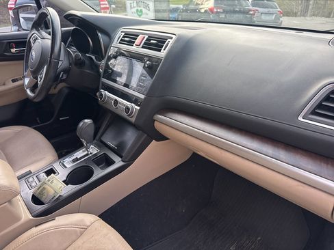 Used 2016 Subaru Outback 2.5i Limited image 6