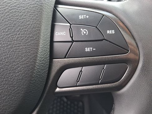 Used 2022 Jeep Cherokee Trailhawk w/ Sun, Sound & Nav Group AWD/4WD image 23