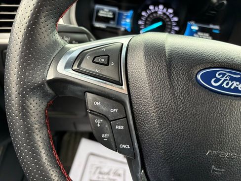 Used 2022 Ford Edge ST-Line image 28