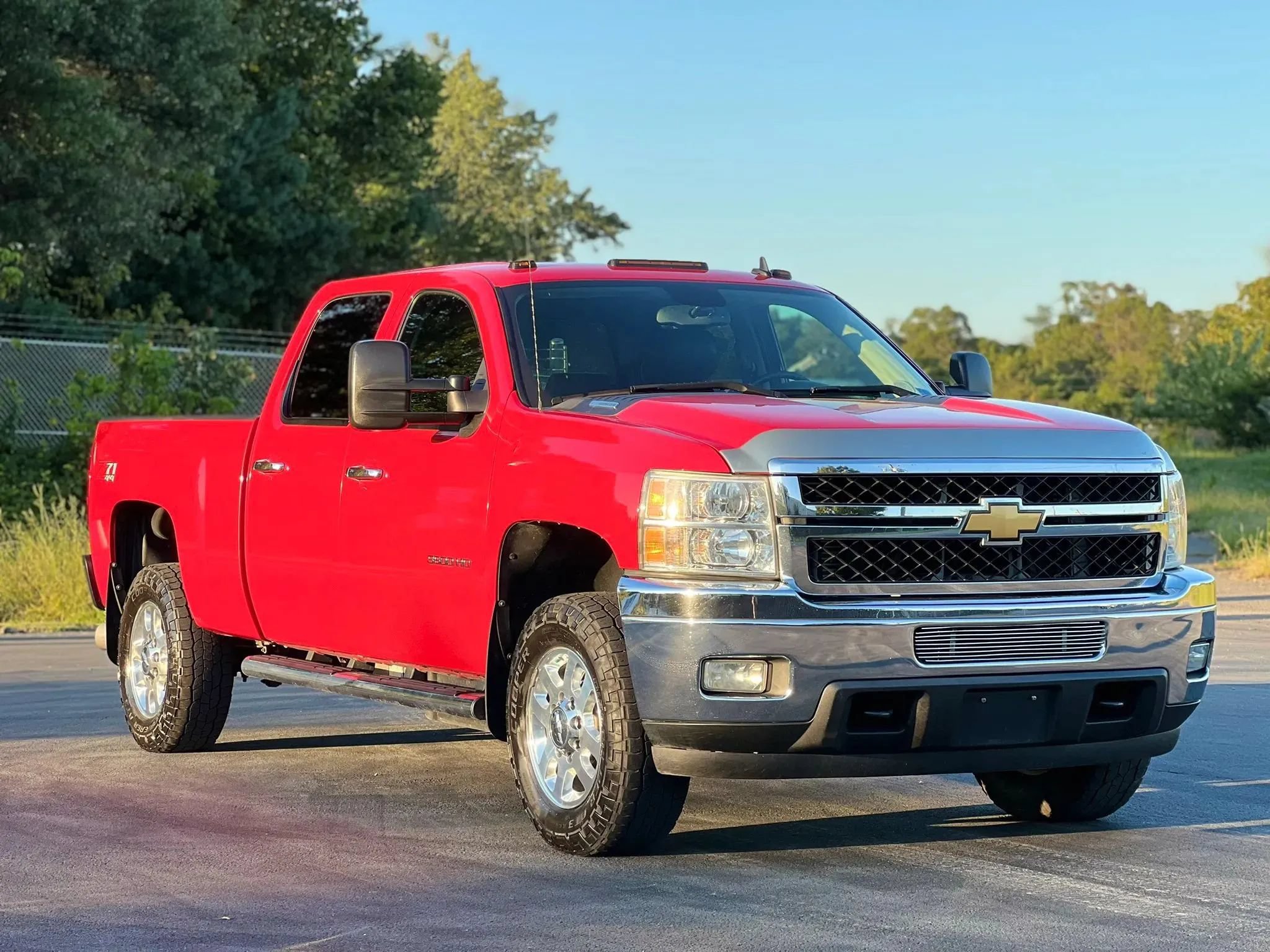 Used 2014 Chevrolet Silverado 3500 LTZ w/ LTZ Plus Package AWD/4WD image 7