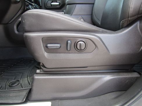 Used 2023 Chevrolet Silverado 2500 LTZ w/ LTZ Convenience Package image 21