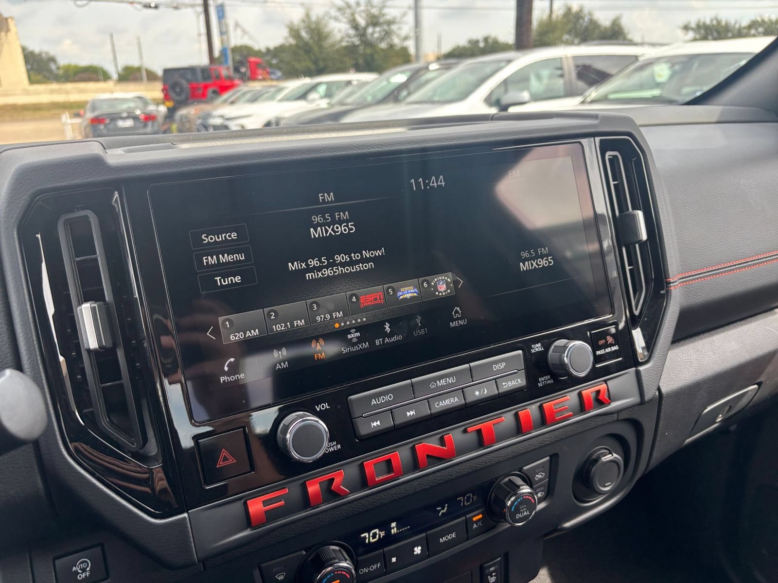 Used 2026 Nissan Frontier PRO-4X AWD/4WD image 19