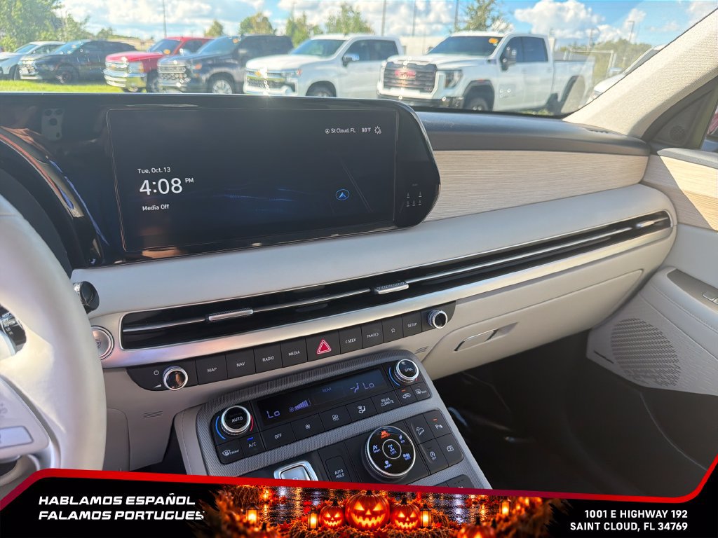 Used 2024 Hyundai Palisade Limited AWD/4WD image 21
