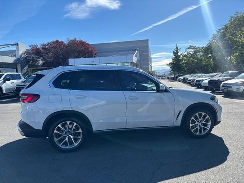 Used 2021 BMW X5 xDrive40i w/ Premium Package 2 AWD/4WD image 9