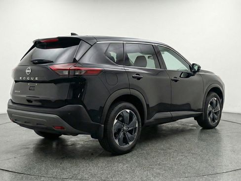 Used 2025 Nissan Rogue SV image 9