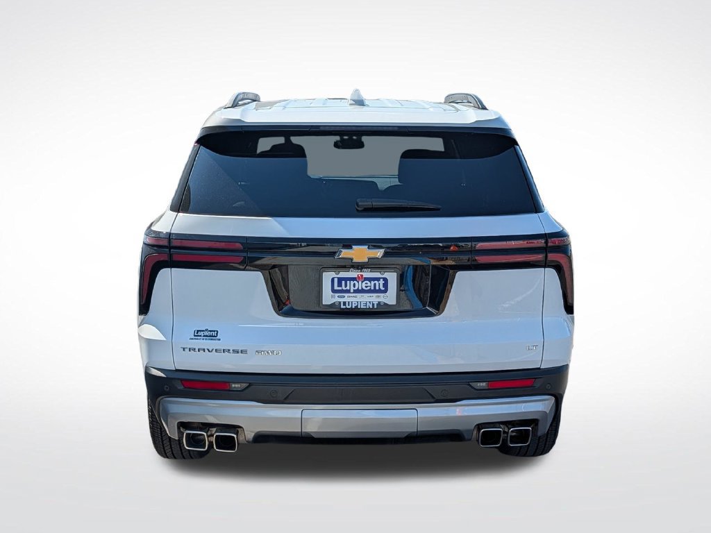 Used 2024 Chevrolet Traverse LT AWD/4WD image 4