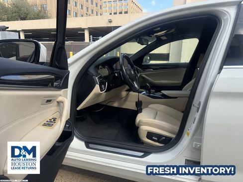 Used 2019 BMW 530i w/ Convenience Package image 8