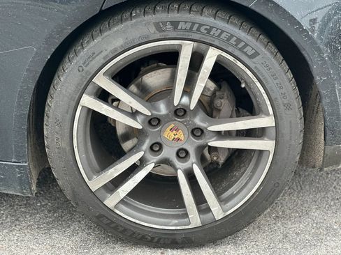 Used 2015 Porsche Panamera image 25
