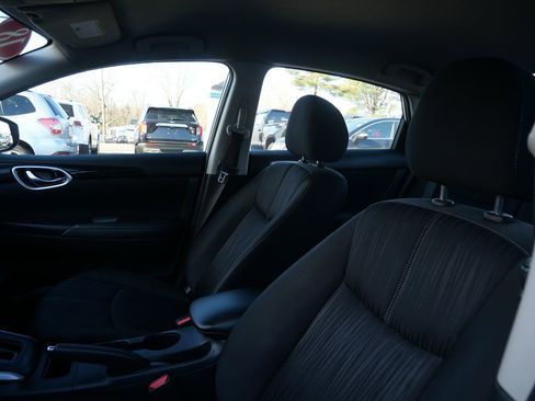 Used 2018 Nissan Sentra SV image 11