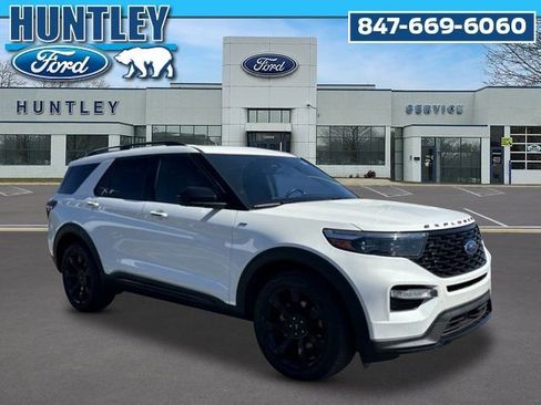 Used 2023 Ford Explorer ST-Line w/ Class IV Trailer Tow Package AWD/4WD image 3