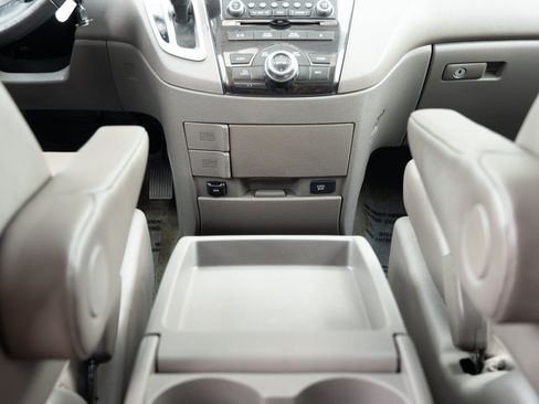 Used 2013 Honda Odyssey Touring image 13