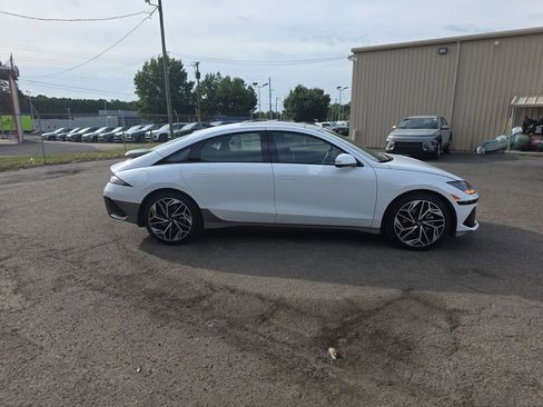 New 2025 Hyundai Ioniq 6 Limited image 12