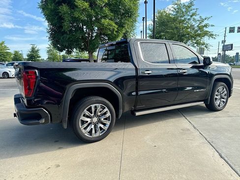 Used 2025 GMC Sierra 1500 Denali w/ Denali Reserve Package AWD/4WD image 8
