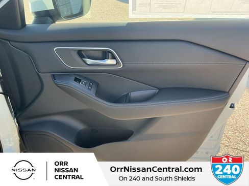 New 2026 Nissan Rogue Platinum w/ Platinum Premium Package AWD/4WD image 10