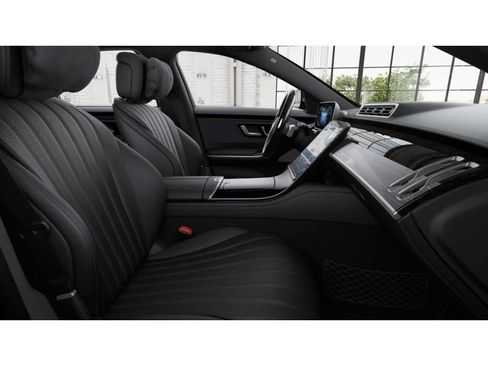 New 2026 Mercedes-Benz S 500 4MATIC image 3