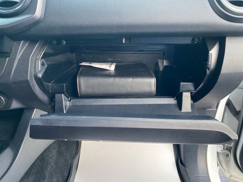 Used 2019 Toyota Tacoma TRD Sport image 45