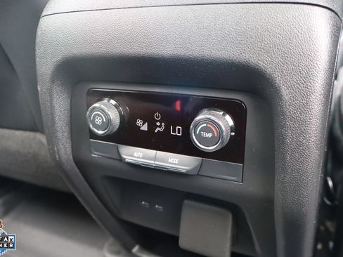 Used 2024 Chevrolet Traverse Z71 w/ Enhanced Driving Package AWD/4WD image 29