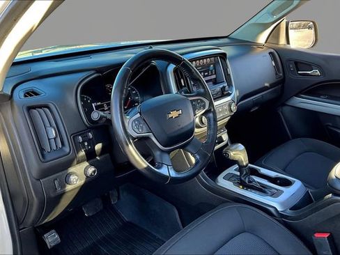 Used 2018 Chevrolet Colorado LT w/ LT Convenience Package image 12