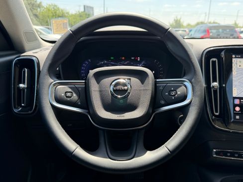 Certified 2026 Volvo XC40 B5 Plus AWD/4WD image 16