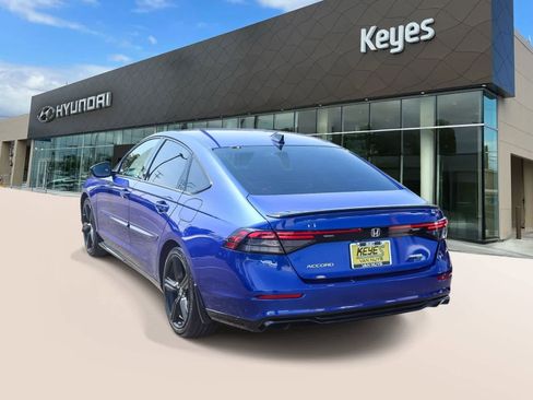 Used 2023 Honda Accord Sport image 7