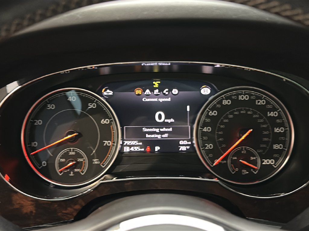 Used 2018 Bentley Bentayga Activity AWD/4WD image 29
