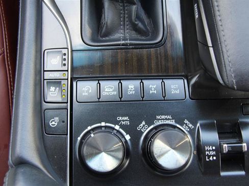 Used 2018 Lexus LX 570 4WD w/ Luxury Package image 42