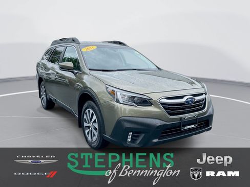 Used 2021 Subaru Outback Premium AWD/4WD image 1