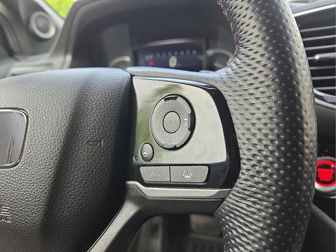 Used 2024 Honda Passport Black Edition image 18