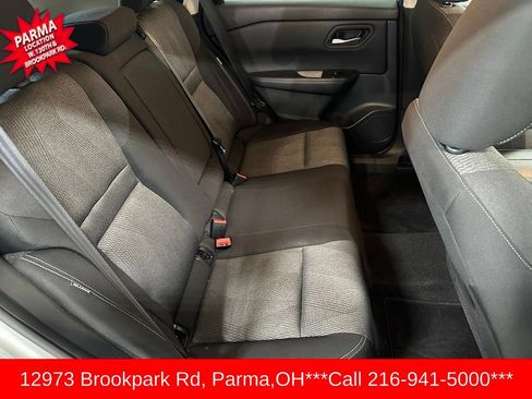 Used 2025 Nissan Rogue SV FWD image 21