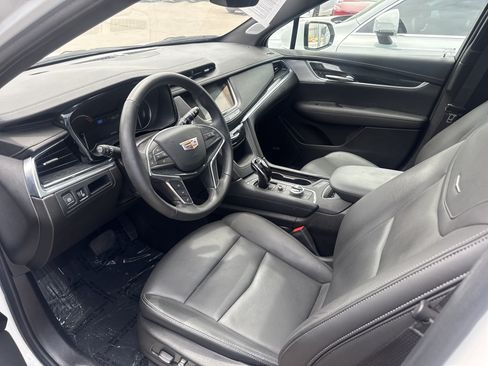Used 2024 Cadillac XT5 Premium Luxury FWD image 4