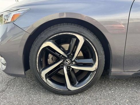 Used 2019 Honda Accord Sport image 9